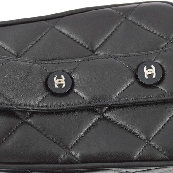CHANEL Black Lambskin Handbag 120571 - Picture 5 of 10